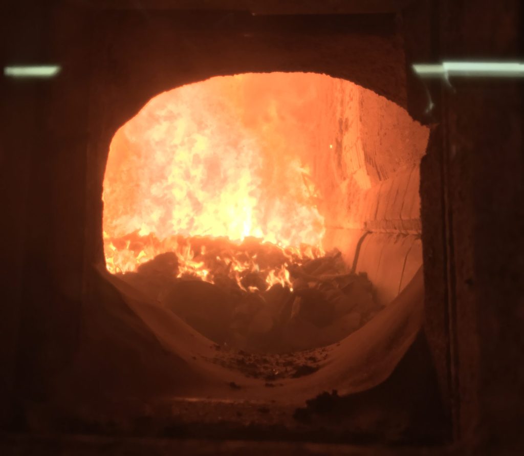 De cursus verbrandingstechniek valt onder cursussen op maat en is ooit voor Essent Milieu te Wijster gemaakt. Deze cursus wordt dan ook niet apart geëxamineerd.